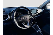 $15629 : Hyundai VENUE 2023 SEL 4dr C thumbnail