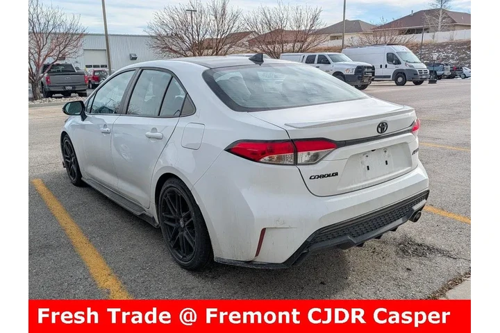 $23499 : Toyota Corolla 2022 SE 4dr S image 2
