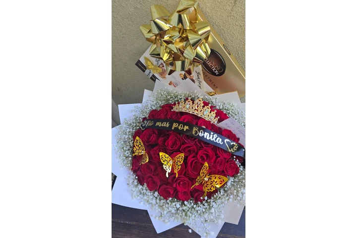 Florería  Ramos buchones image 8