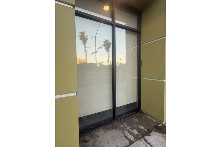 Limpieza de ventanas comercial image 7