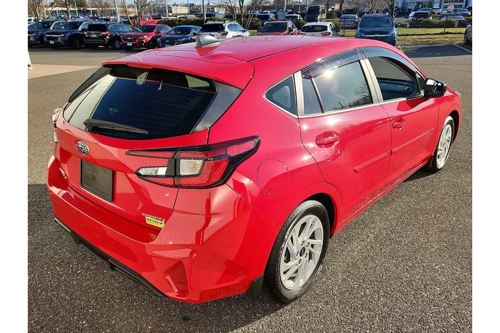 $23832 : Subaru Impreza 2025 AWD Base image 6