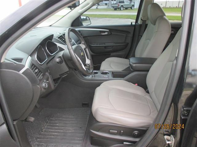 $8995 : 2010 Traverse image 9