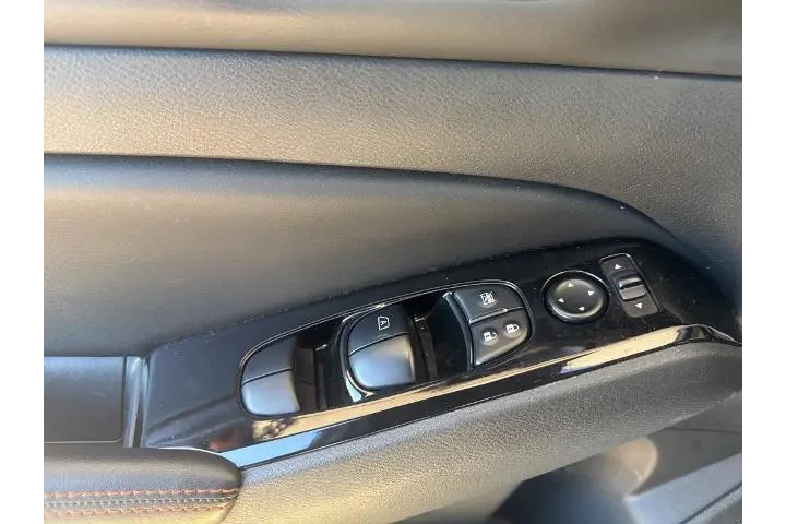 $20200 : Nissan Altima 2024 2.5 SR 4d image 8