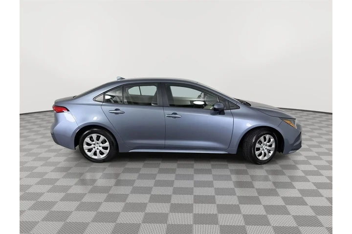 $21781 : Gold Certified 2024 Corolla LE image 10