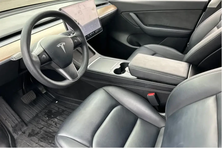 $24981 : Tesla Model Y 2021 Standard image 9