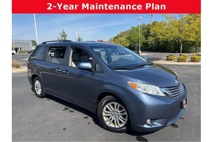 $12000 : 2015 Sienna XLE image 1