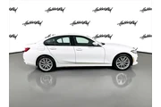 $35894 : BMW 3 Series 2023 AWD 330i x thumbnail