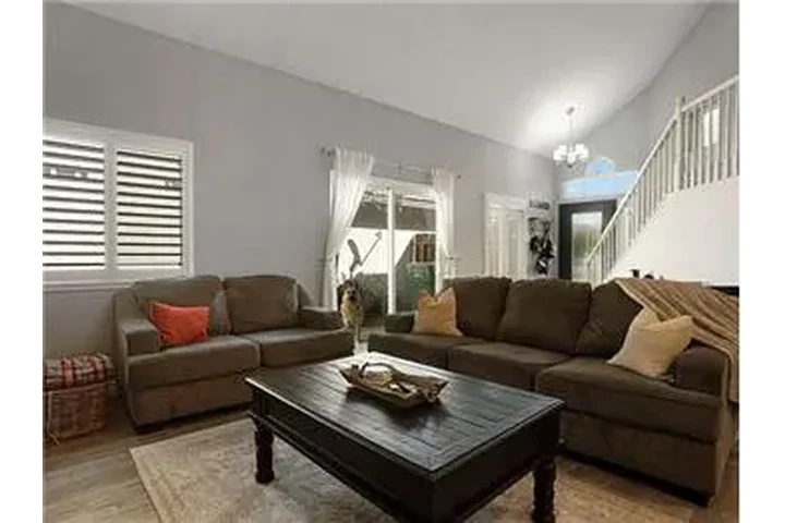 $2900 : Rental property with 3 bedro image 9