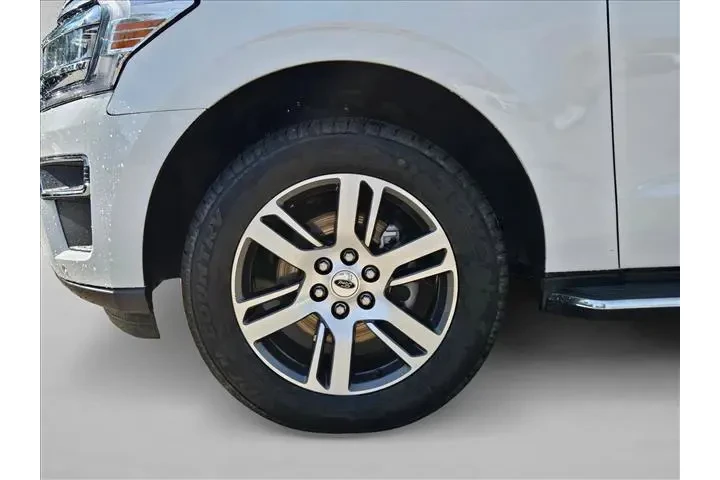 $37888 : Ford Expedition 2023 4x2 Lim image 9