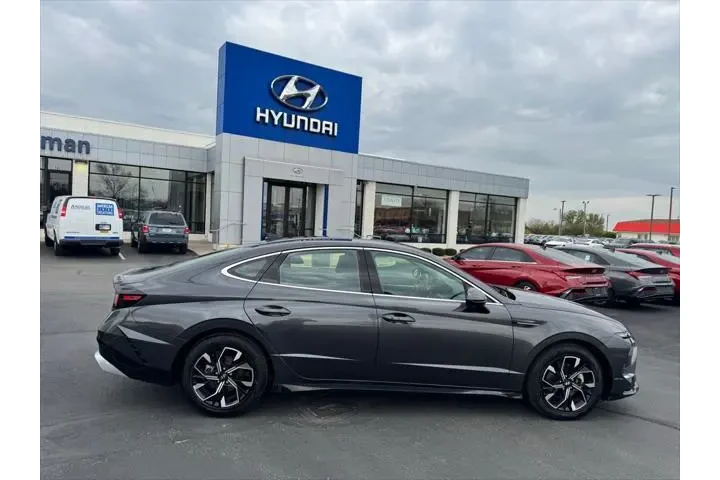 $24990 : Hyundai SONATA 2025 SEL 4dr image 8