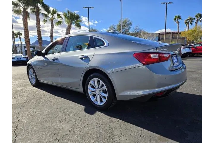 $19991 : Chevrolet Malibu 2024 LT 4dr image 4