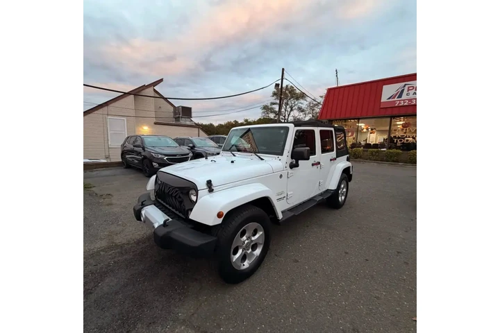 $12567 : Jeep Wrangler Unlimited 2015 image 1
