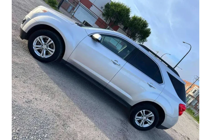 $10500 : 2015 Equinox LT image 3