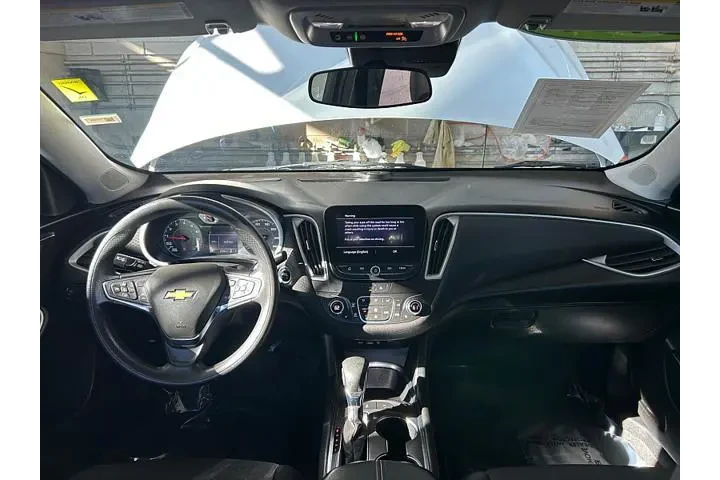 $21995 : Chevrolet Malibu 2024 LT 4dr image 8