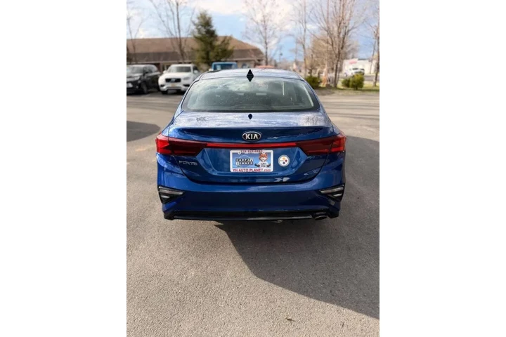 $10500 : 2019 Forte LXS image 10