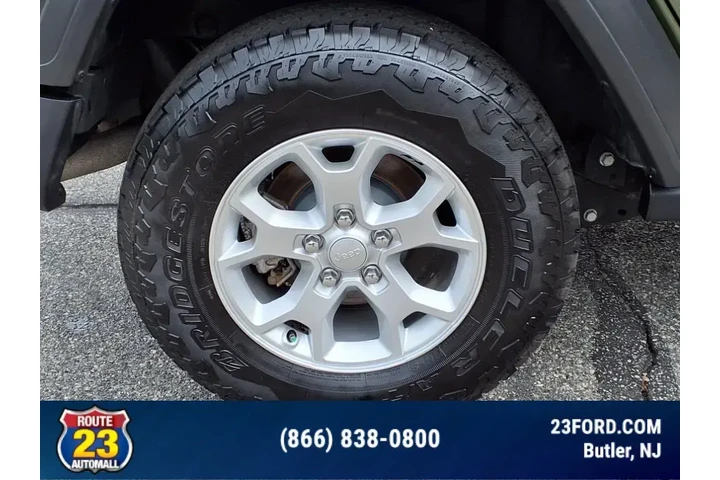 $30836 : Jeep Wrangler Unlimited 2021 image 8