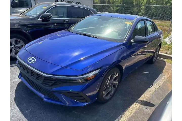 $20401 : Hyundai ELANTRA 2025 SEL Spo image 1