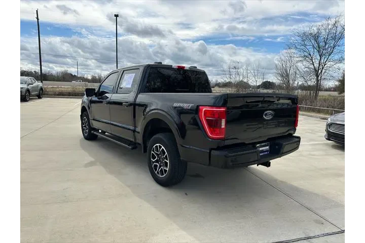 $29995 : Ford F-150 2021 4x4 XLT 4dr image 7