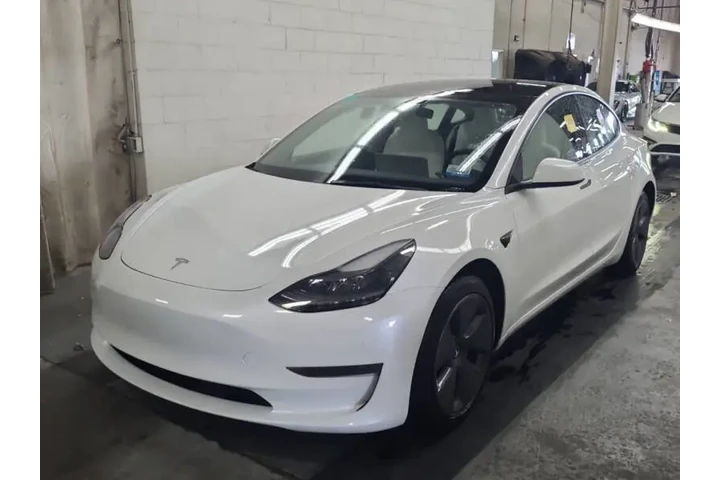 $25000 : 2022 Model 3 image 5