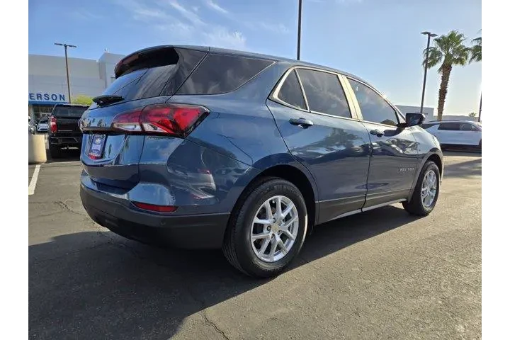 $21991 : Chevrolet Equinox 2024 LS 4d image 6