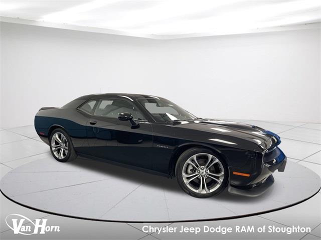 $26956 : Pre-Owned 2022 Challenger R/T image 1