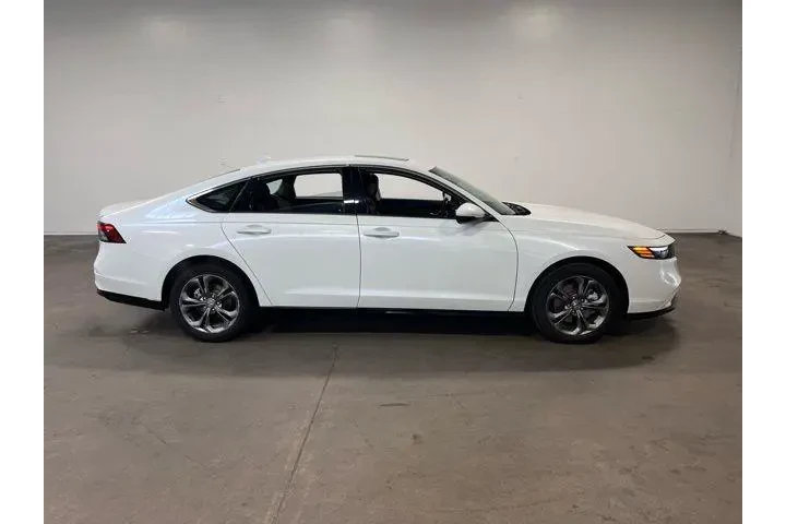 $24921 : Honda Accord Hybrid 2023 image 2