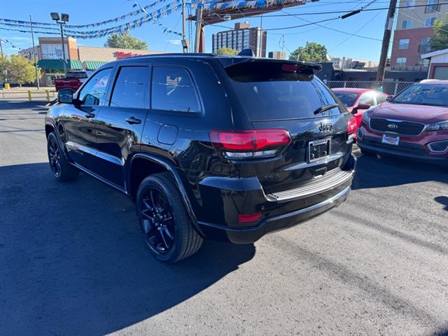 $28889 : 2021 Grand Cherokee Laredo X image 6