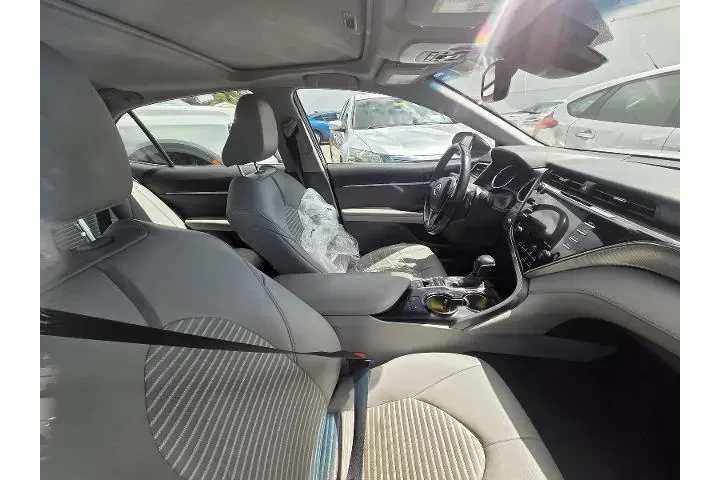 $18950 : Toyota Camry Hybrid 2018 SE image 9