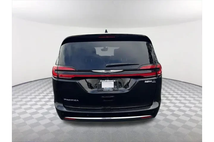 $24992 : Chrysler Pacifica 2024 Touri image 6