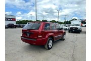 $3980 : 2005 Grand Cherokee 4dr Lared thumbnail