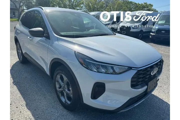 $31000 : Ford Escape 2025 AWD ST-Line image 1