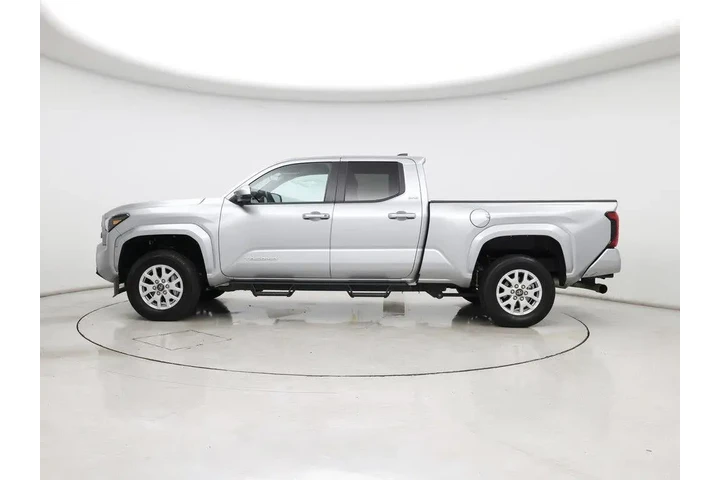 $37998 : Toyota Tacoma 2024 4x4 SR5 4 image 3