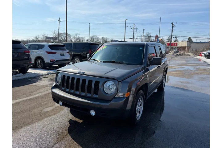 $7980 : 2016 Patriot FWD 4dr Sport image 6