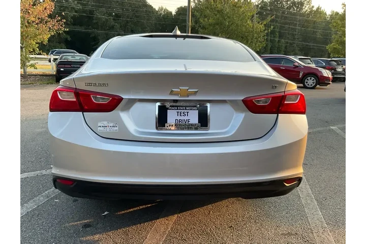 $10419 : Chevrolet Malibu 2018 LT 4dr image 6