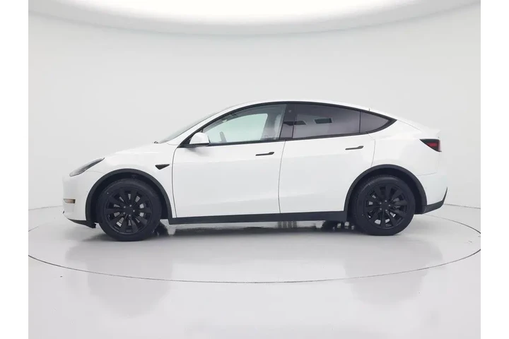 $29998 : Tesla Model Y 2022 AWD Long image 3