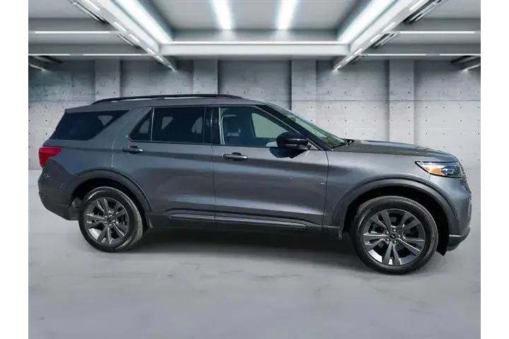 $28455 : Ford Explorer 2023 AWD XLT 4 image 3