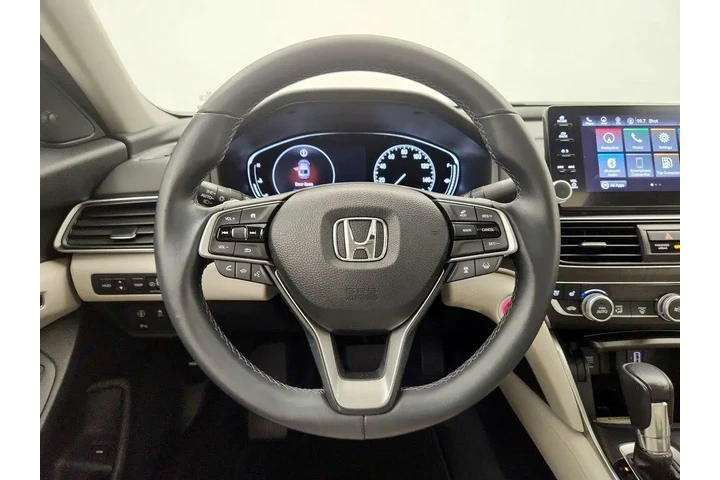 $26998 : Honda Accord 2018 Touring 4d image 10