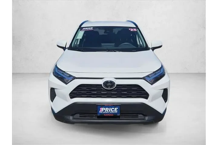 $31987 : Toyota RAV4 2025 XLE 4dr SUV image 2