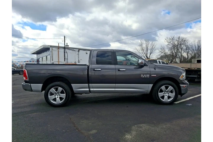 $22300 : 2016 RAM 1500 Laramie Quad Ca image 7