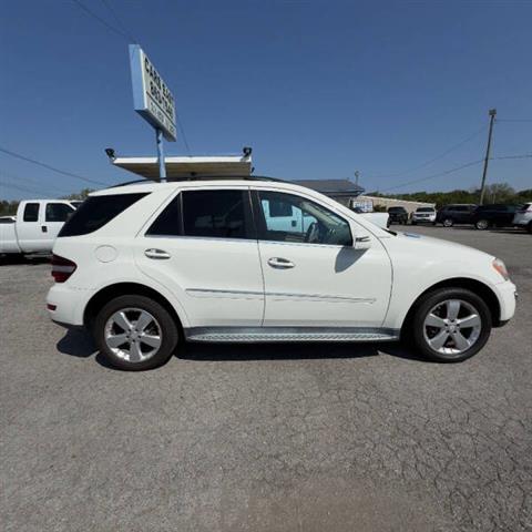 2011 Mercedes-Benz M-Class ML image 6