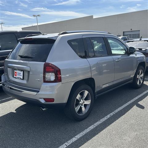 $12254 : PRE-OWNED 2016 JEEP COMPASS H image 7