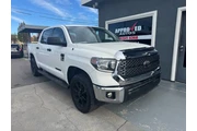 $33998 : 2020 Tundra SR5 thumbnail