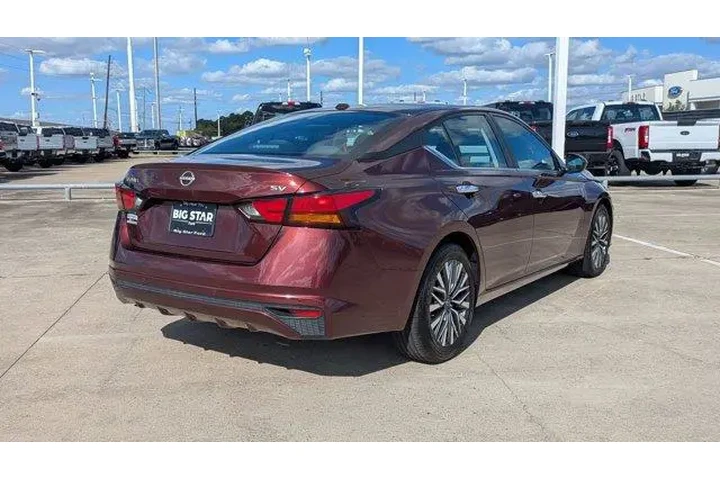 $20495 : Nissan Altima 2023 2.5 SV 4d image 3