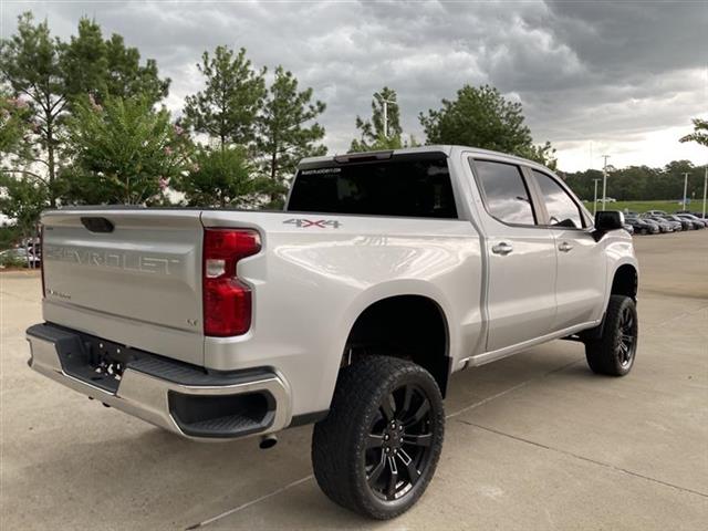 $32250 : 2020 Silverado 1500 LT Crew C image 9