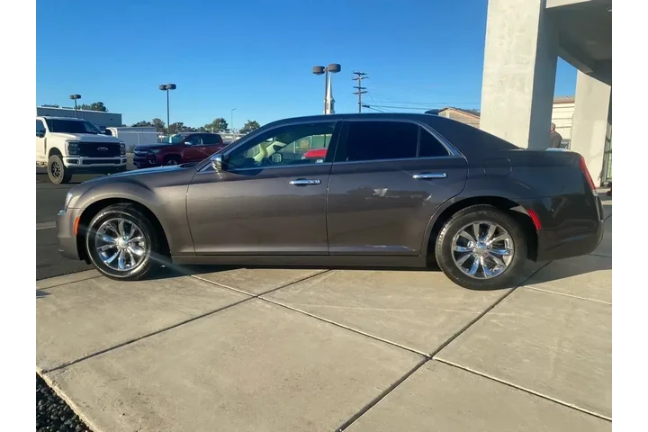 $14488 : Chrysler 300 2016 Limited 4d image 3