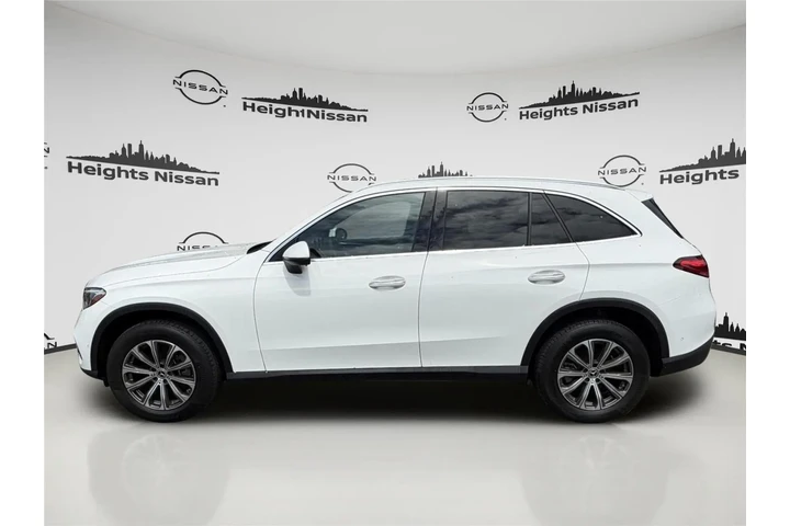 $36477 : Mercedes-Benz GLC 2023 AWD G image 2