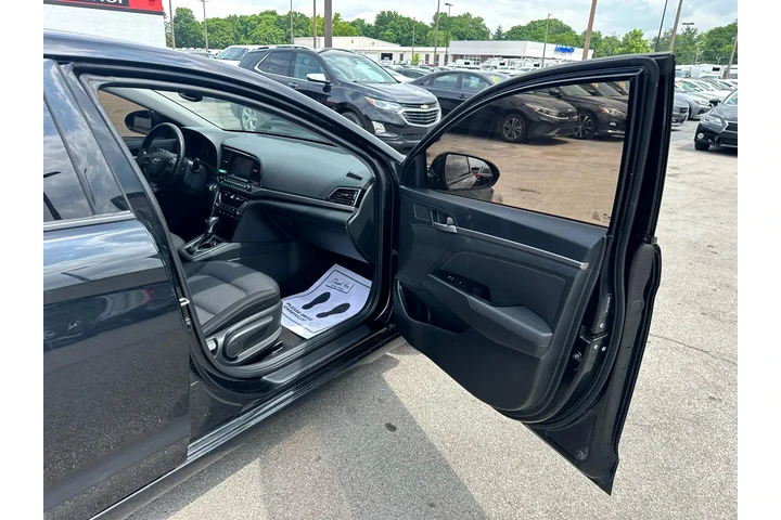 $8980 : 2017 Elantra Value Edition 2. image 8