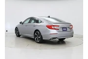 $28998 : Honda Accord 2022 Sport 4dr thumbnail