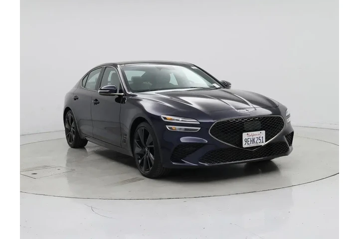 $30998 : Genesis G70 2023 2.0T 4dr Se image 1