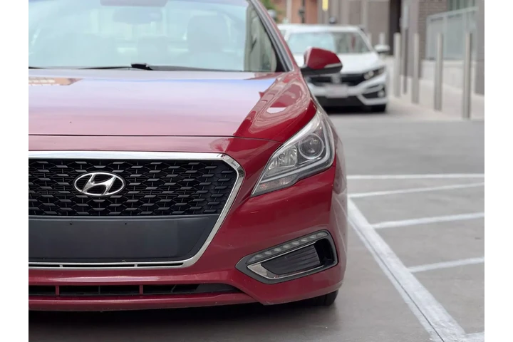 $7990 : 2016 HYUNDAI SONATA HYBRID image 4